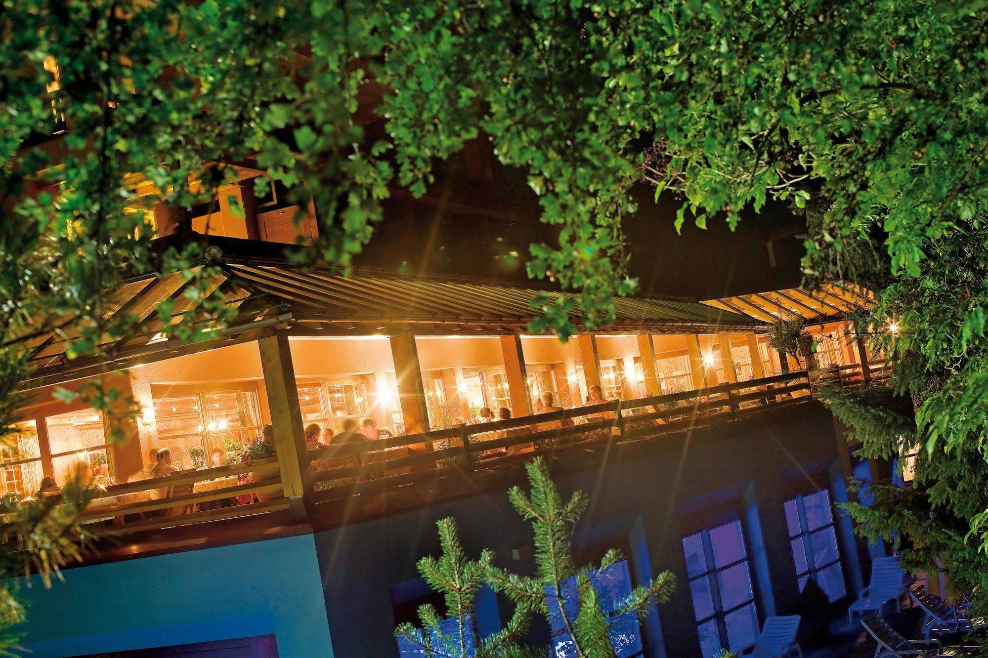 שרונס Hotel Montafoner Hof מראה חיצוני תמונה