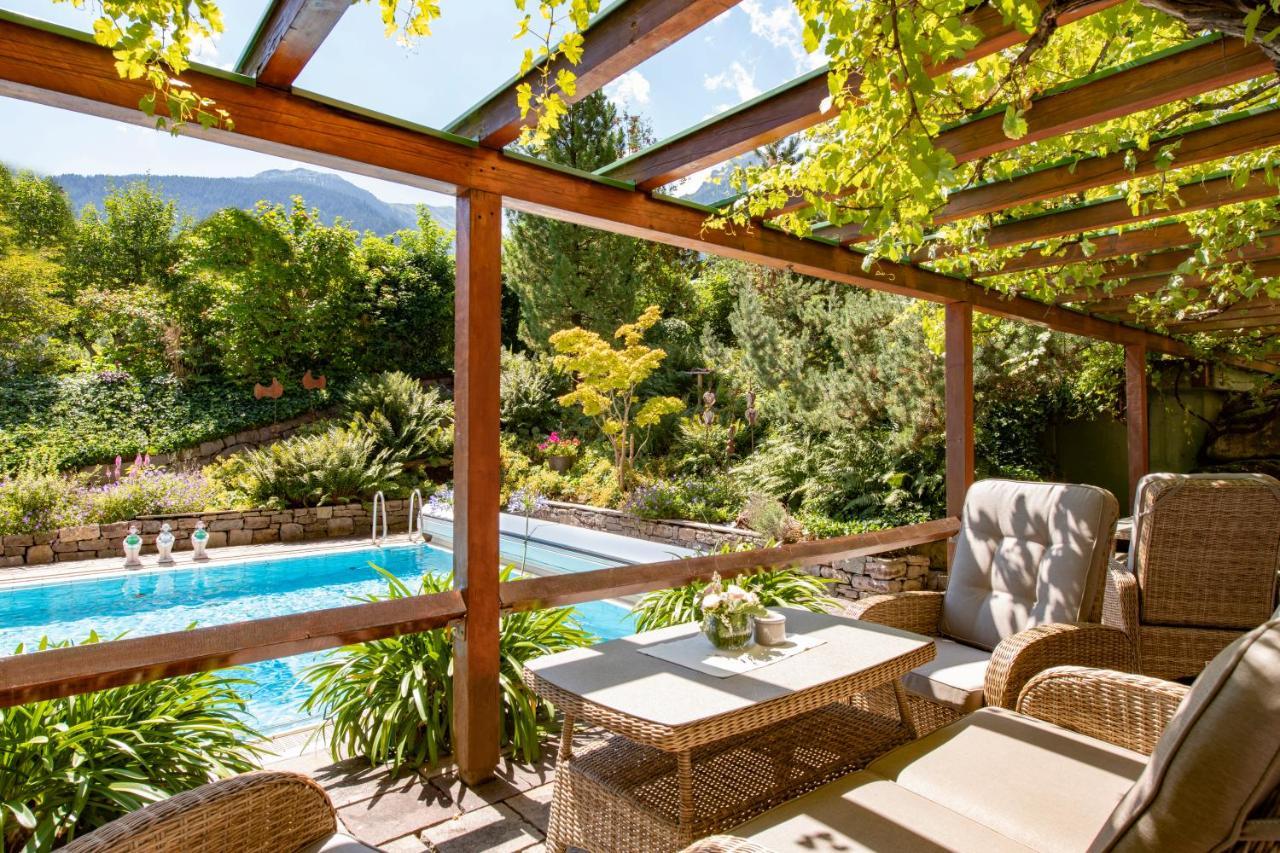 שרונס Hotel Montafoner Hof מראה חיצוני תמונה