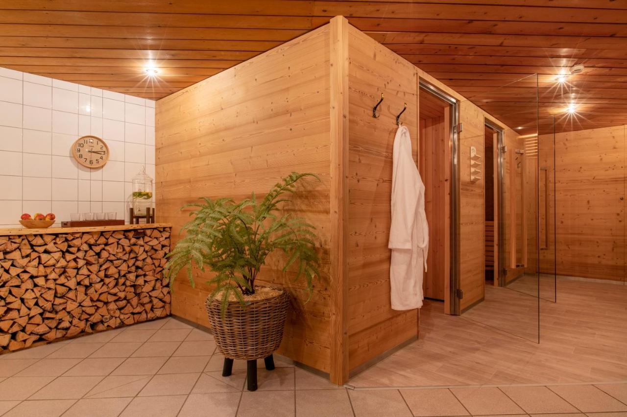שרונס Hotel Montafoner Hof מראה חיצוני תמונה