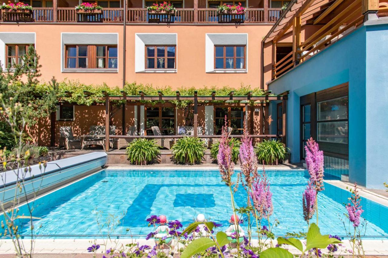 שרונס Hotel Montafoner Hof מראה חיצוני תמונה