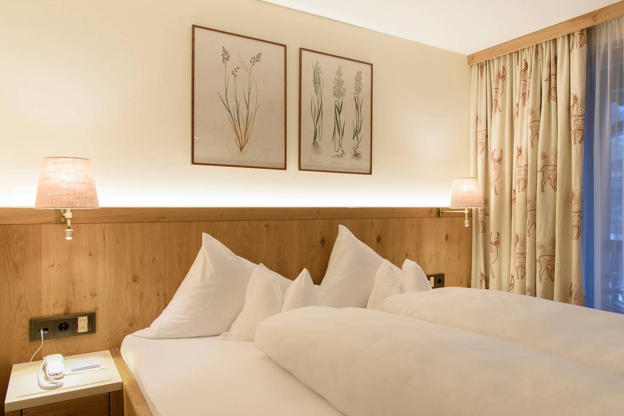 שרונס Hotel Montafoner Hof מראה חיצוני תמונה