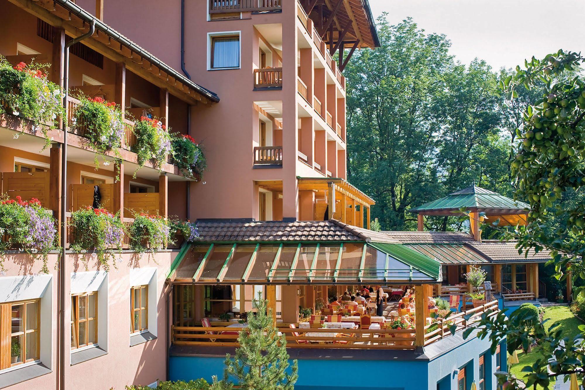 שרונס Hotel Montafoner Hof מראה חיצוני תמונה
